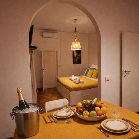 Дом отдыха Casa Colosseo Whole Da Pamino & Priscilla Рим