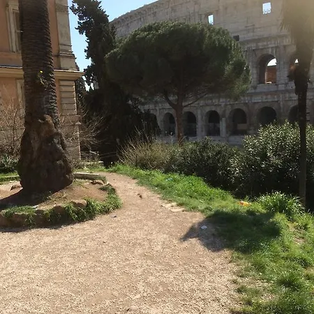 בית נופש Casa Colosseo Whole Da Pamino & Priscilla *